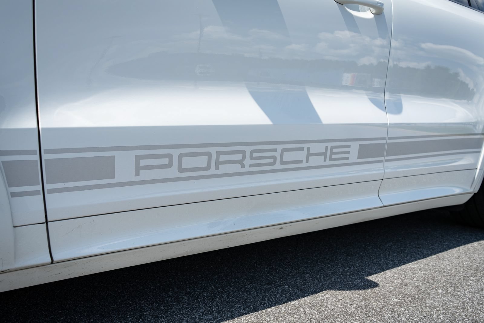 Used 2024 Porsche Cayenne S AWD/4WD image 14