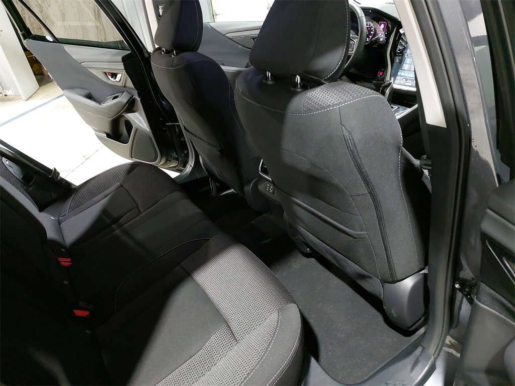 Used 2025 Subaru Outback Premium w/ Popular Package #1A image 11