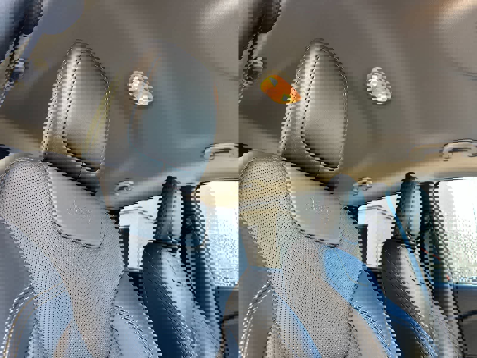 Used 2016 Jeep Cherokee Limited w/ Luxury Group image 17