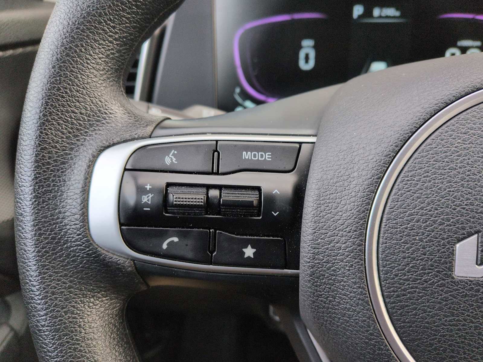 Used 2025 Kia Sportage LX image 22