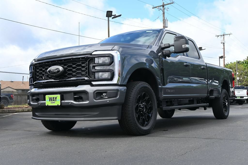 New 2026 Ford F350 Lariat w/ Black Appearance Package AWD/4WD image 7