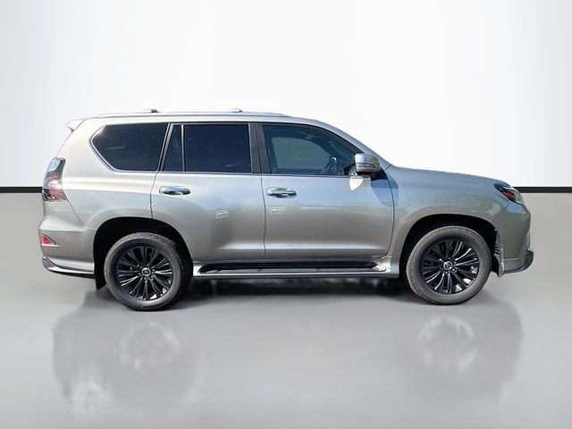 Used 2023 Lexus GX 460 Luxury w/ Sport Design Package AWD/4WD image 8