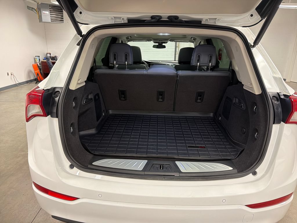 Used 2020 Buick Envision Essence w/ Experience Buick Package FWD image 19