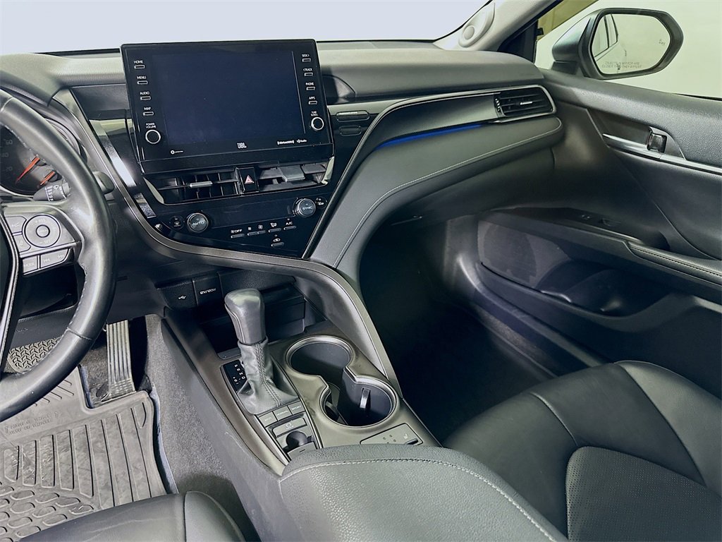 Used 2021 Toyota Camry XSE w/ Navigation Package image 19