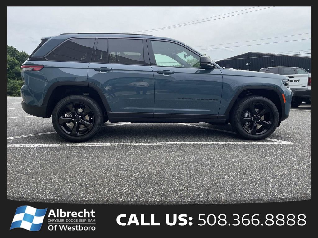 New 2026 Jeep Grand Cherokee Limited AWD/4WD image 6
