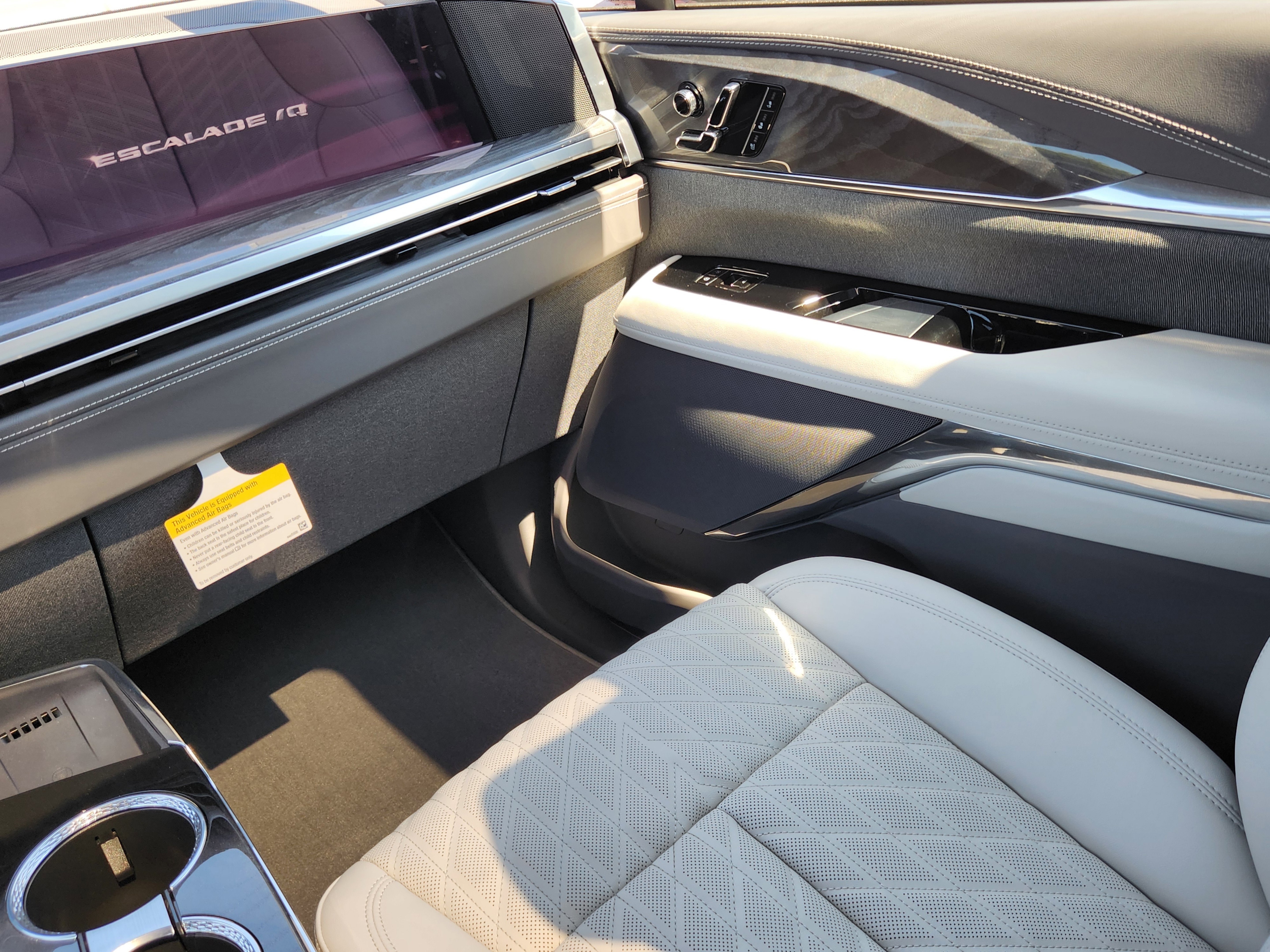 New 2025 Cadillac Escalade IQ Sport 1 w/ Smart Trailering package AWD/4WD image 20
