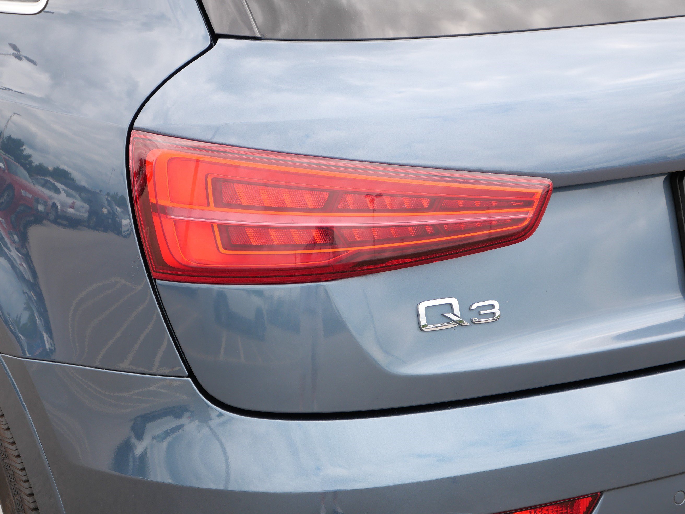 Used 2018 Audi Q3 2.0T Premium Plus AWD/4WD image 17