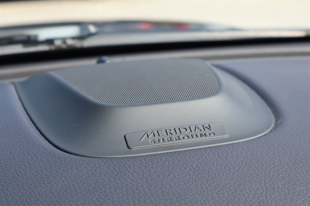 Used 2013 Jaguar XF RWD image 33