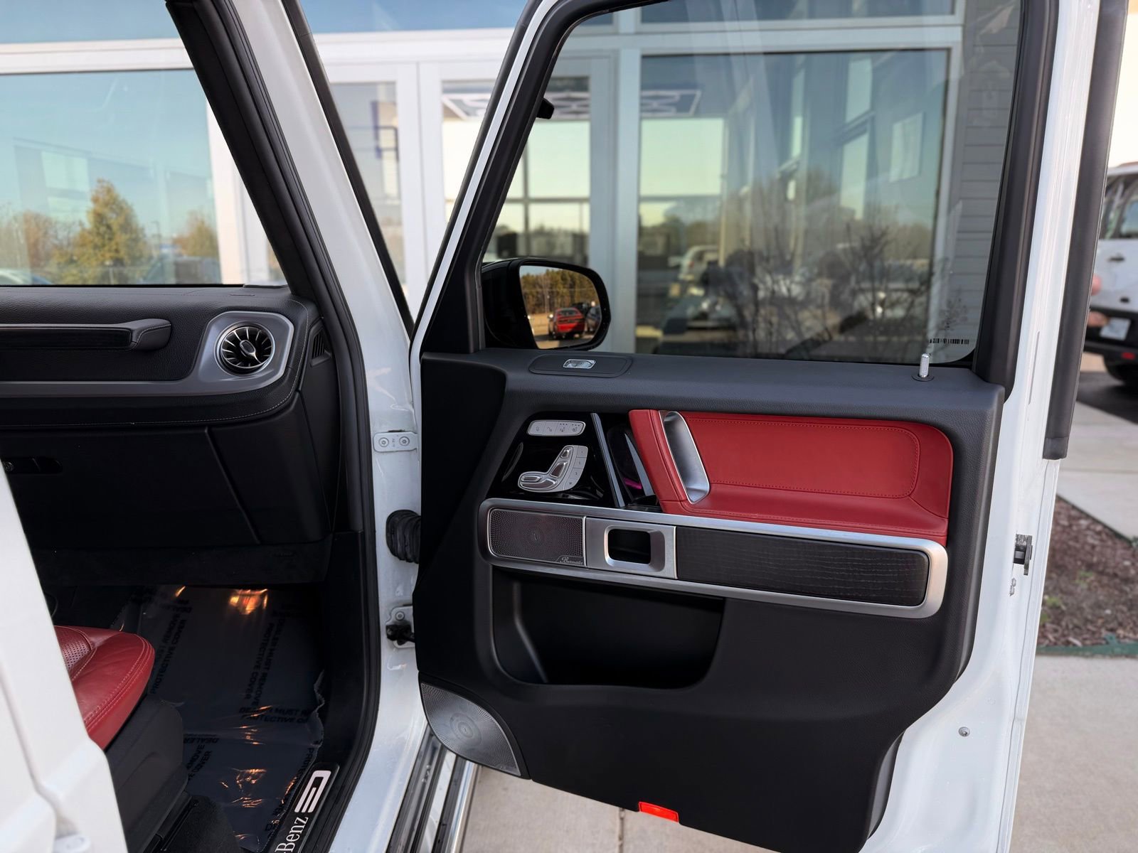 Used 2021 Mercedes-Benz G 550 w/ Exclusive Interior Package image 39