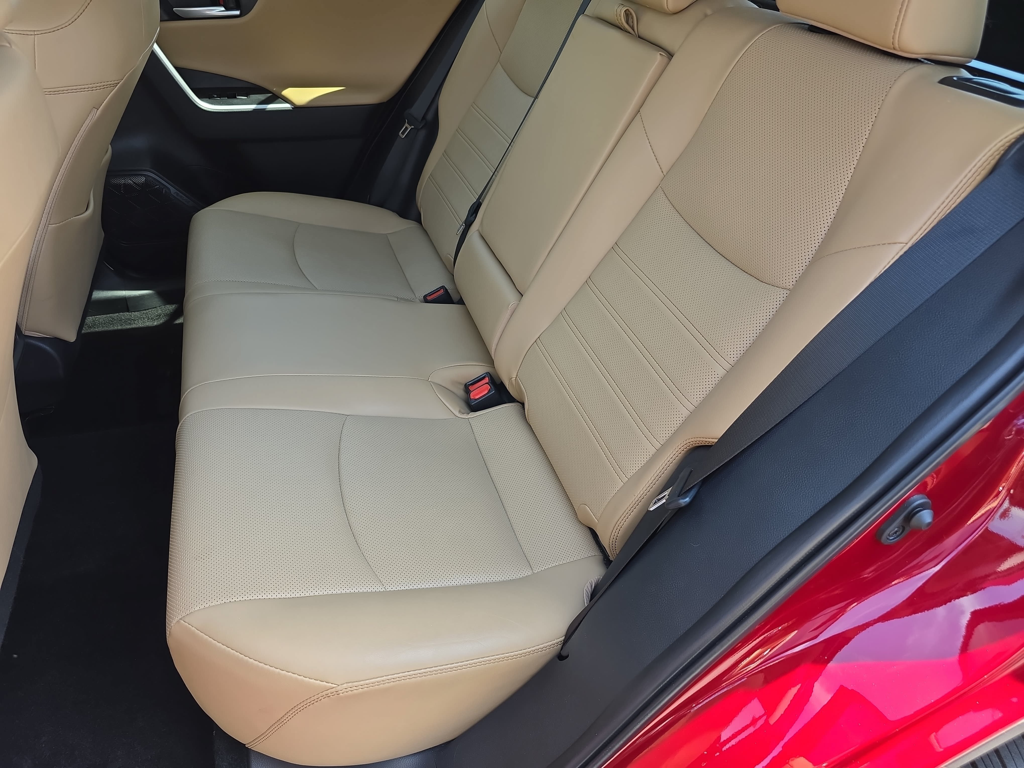 Used 2024 Toyota RAV4 Limited w/ Weather Package FWD image 14
