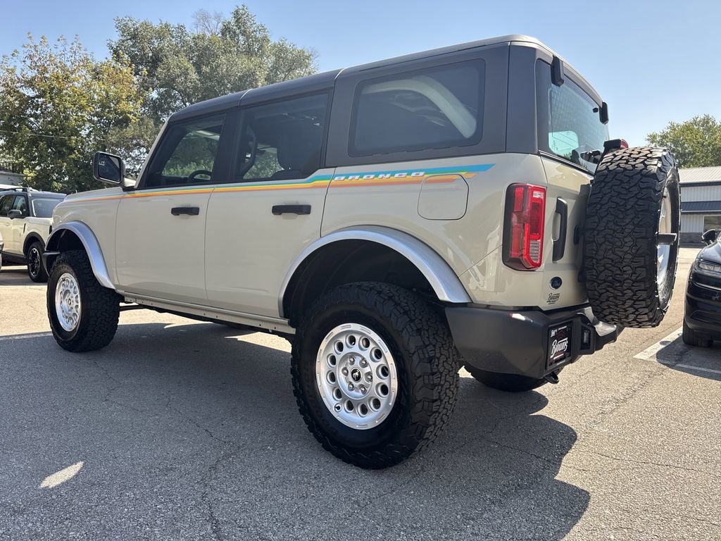 New 2025 Ford Bronco 4-Door image 8