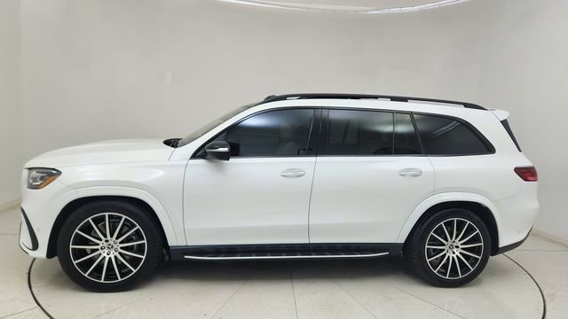 Used 2024 Mercedes-Benz GLS 450 4MATIC image 10
