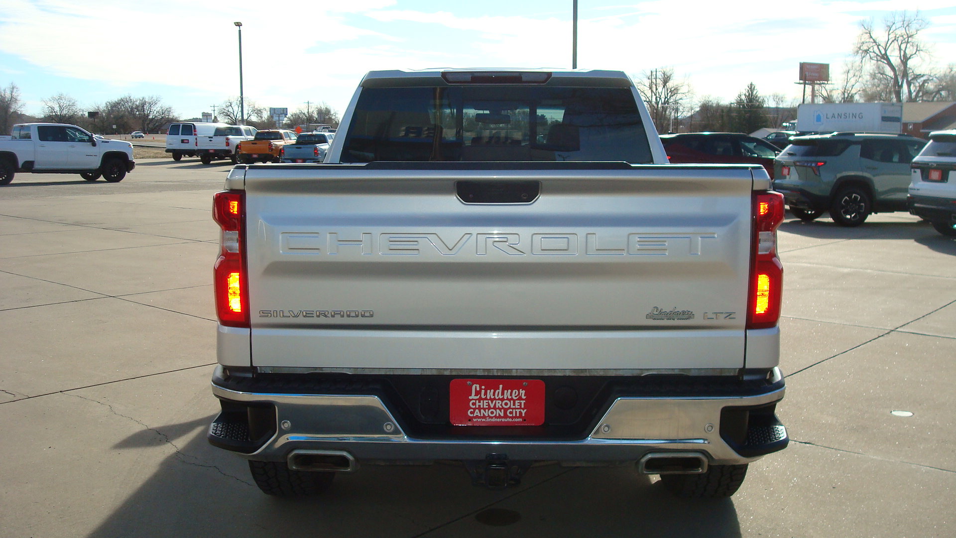 Used 2022 Chevrolet Silverado 1500 LTZ AWD/4WD image 5