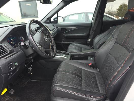 Used 2022 Honda Pilot TrailSport image 3