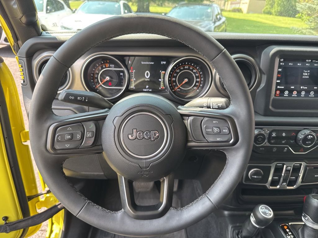 Used 2023 Jeep Gladiator Willys image 29