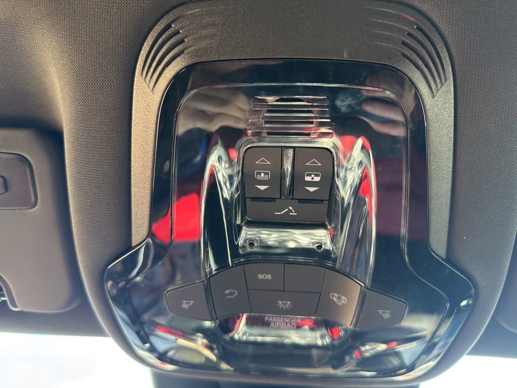 Used 2023 Alfa Romeo Giulia Veloce image 45