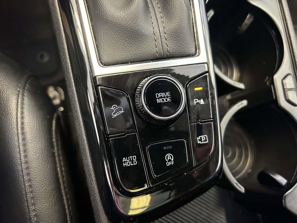 Used 2025 Kia Sportage EX w/ Premium Package FWD image 21
