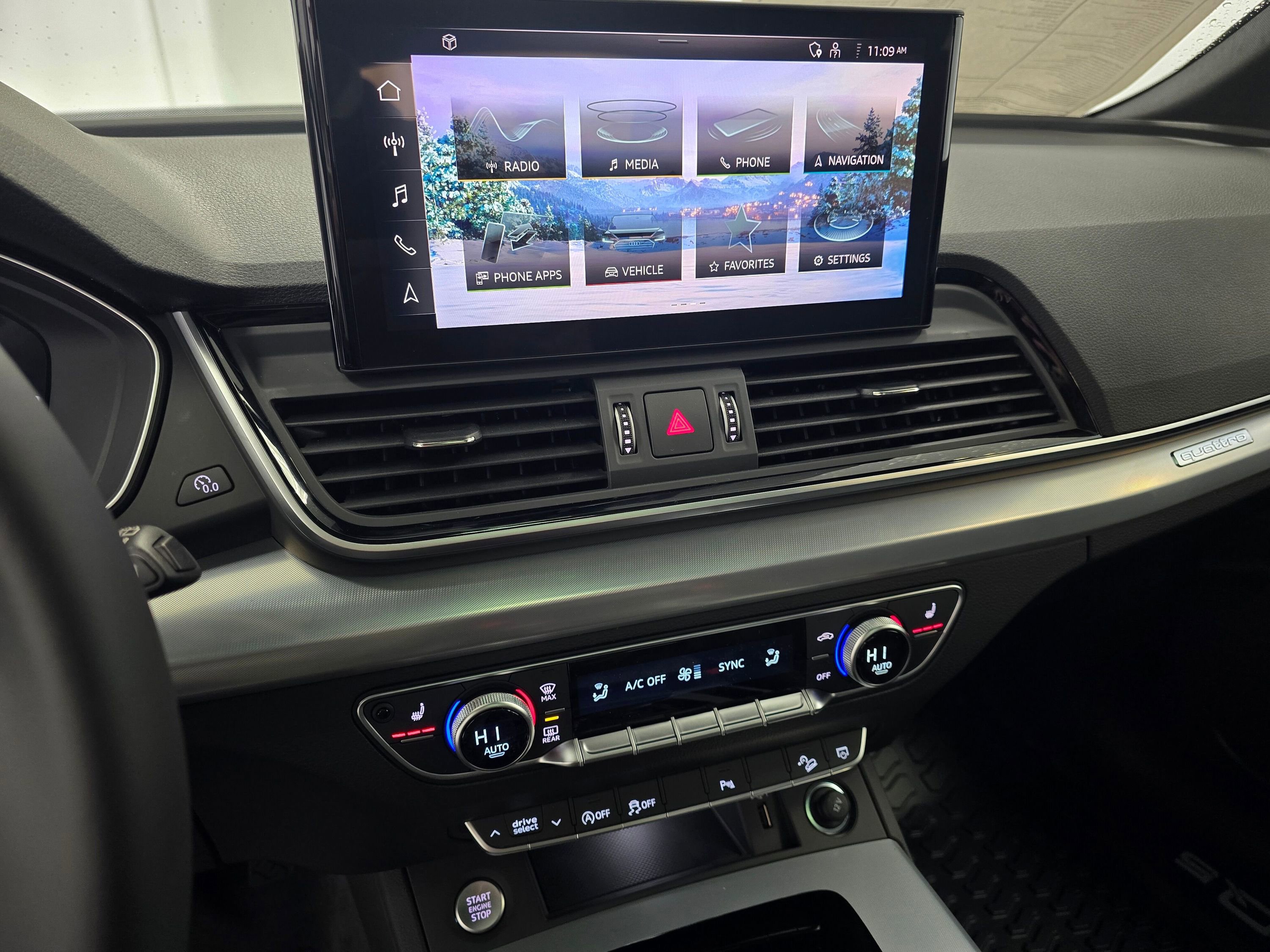 Certified 2025 Audi Q5 2.0T Premium w/ Convenience Plus Package image 15