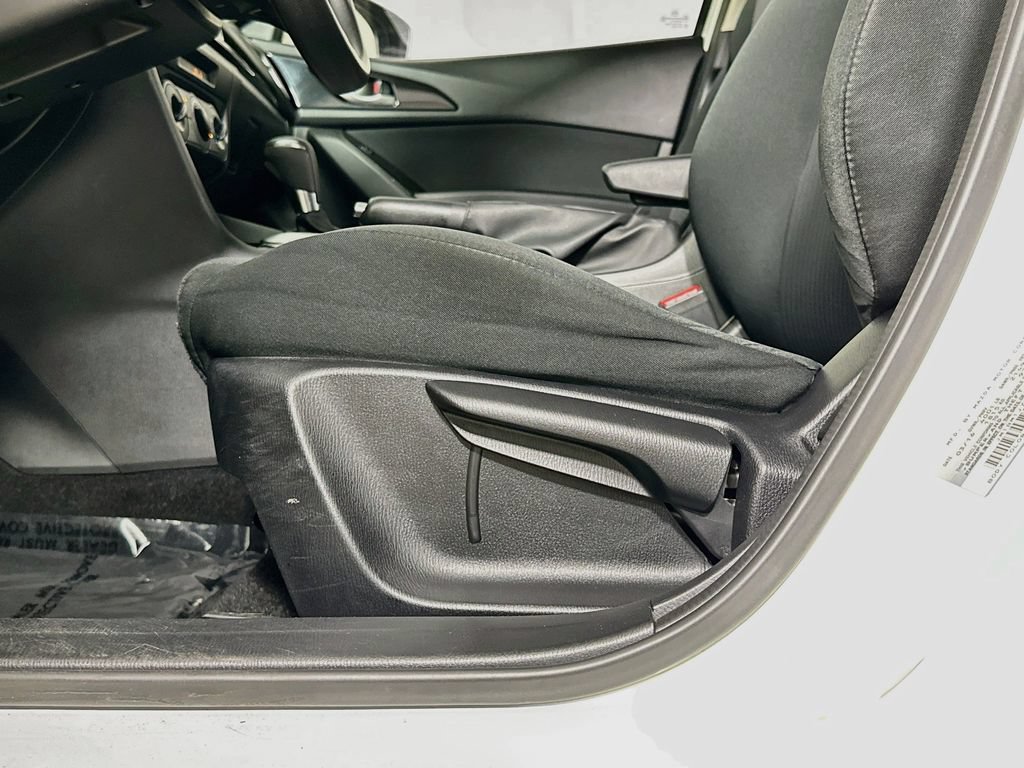 Used 2016 MAZDA MAZDA3 i Sport FWD image 22