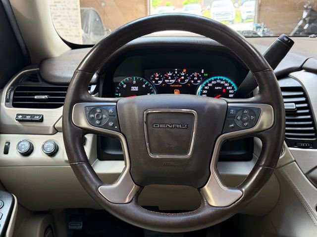 Used 2017 GMC Yukon Denali w/ Open Road Package AWD/4WD image 17