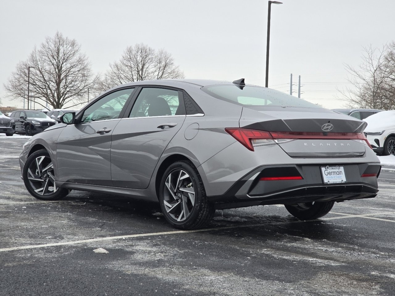 Used 2025 Hyundai Elantra SEL image 13