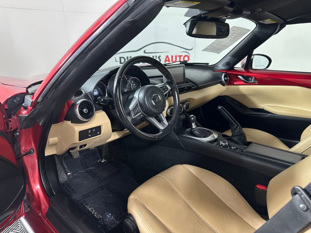 Used 2017 MAZDA MX-5 Miata RF Grand Touring w/ Appearance Package image 15