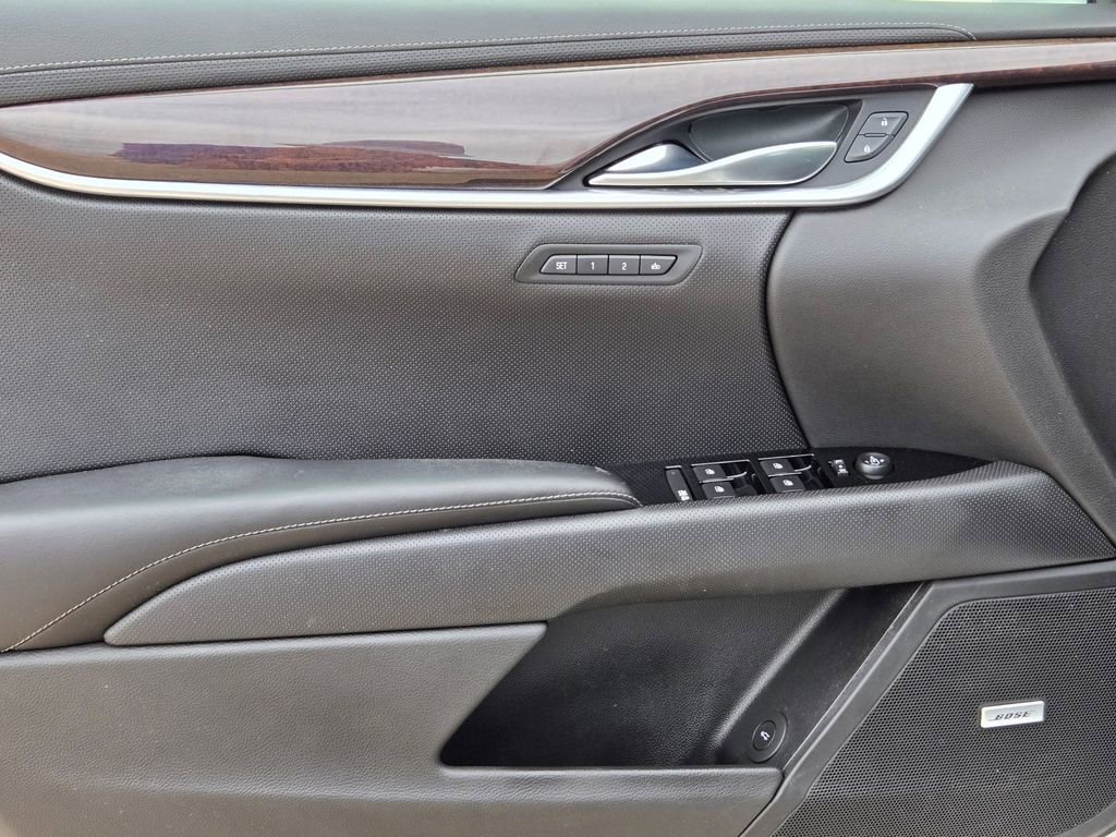 Used 2017 Cadillac XTS Luxury image 23