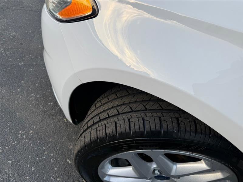 Used 2014 Ford Fusion SE image 35