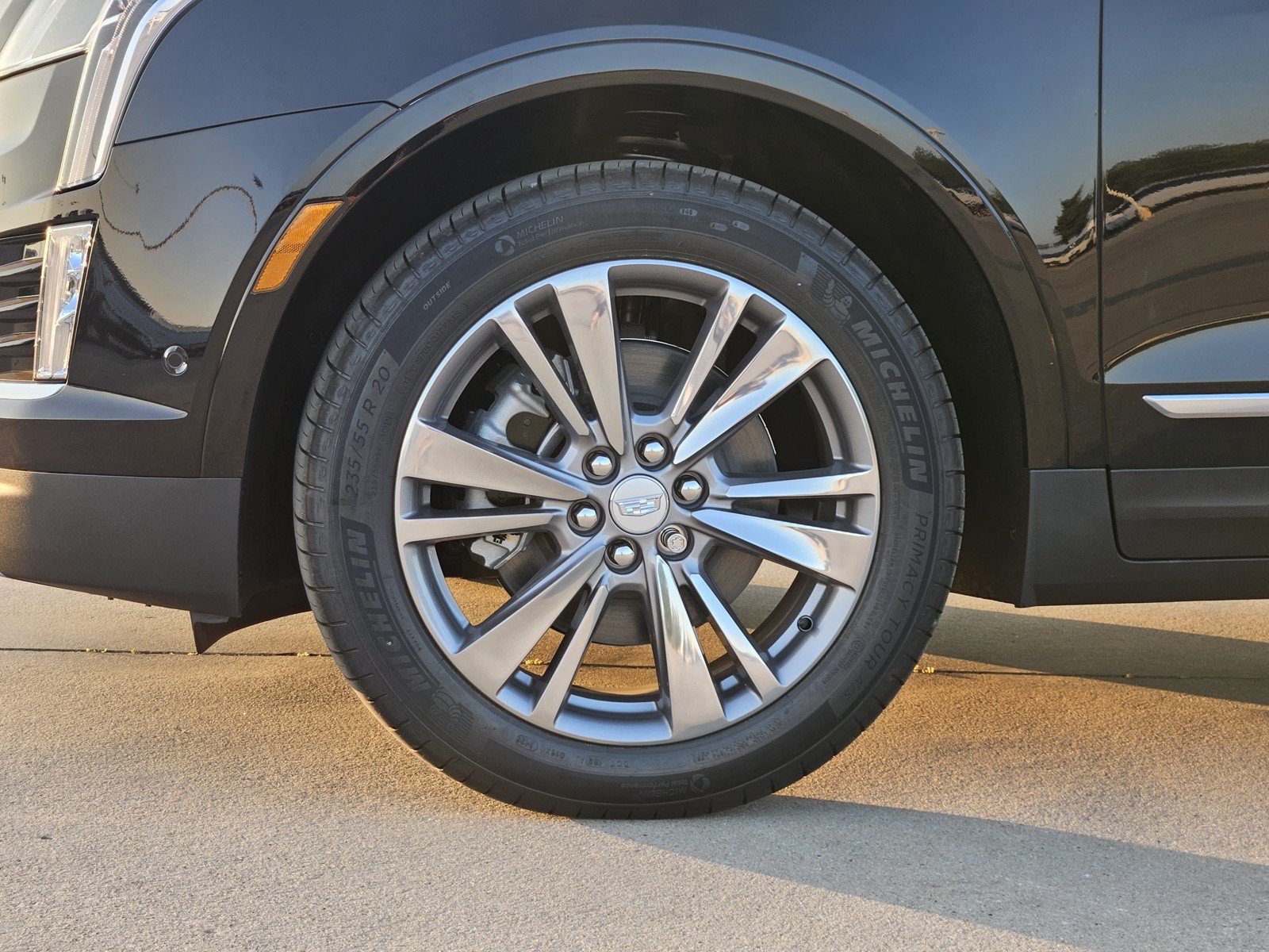 New 2026 Cadillac XT5 Premium Luxury w/ Driver Assist Package FWD image 6