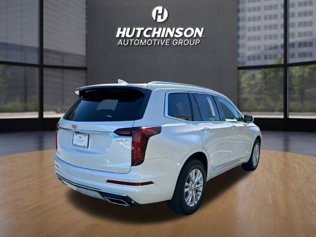 Certified 2025 Cadillac XT6 Luxury FWD image 7