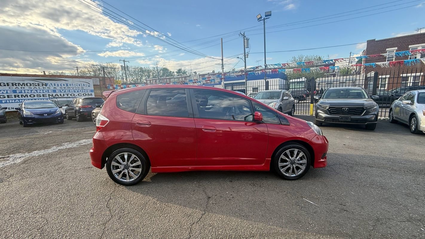 Used 2013 Honda Fit Sport image 6