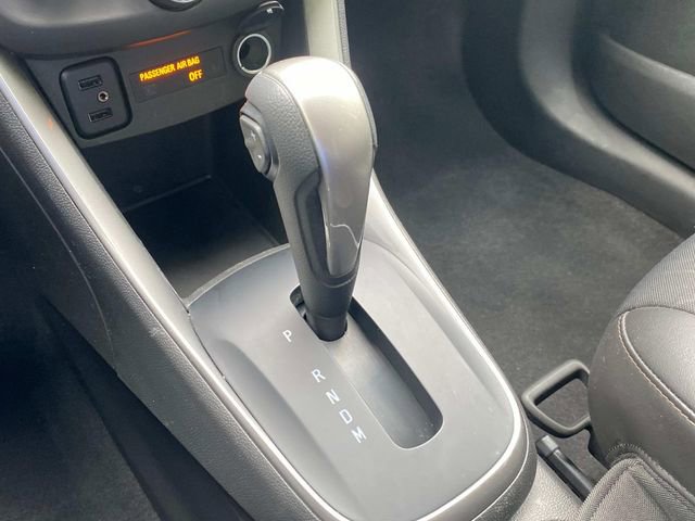 Used 2022 Chevrolet Trax LT w/ LT Convenience Package FWD image 27