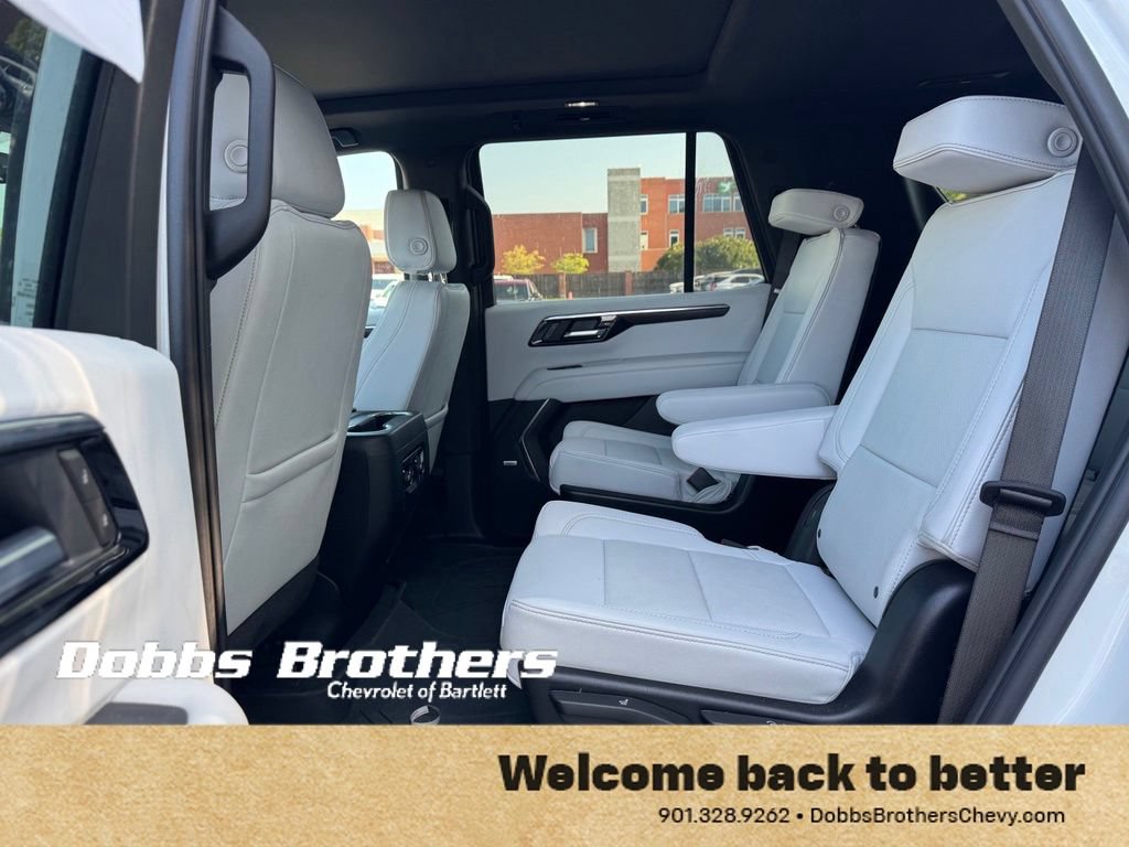 Used 2025 Chevrolet Tahoe Premier w/ Sun And Tow Package AWD/4WD image 17