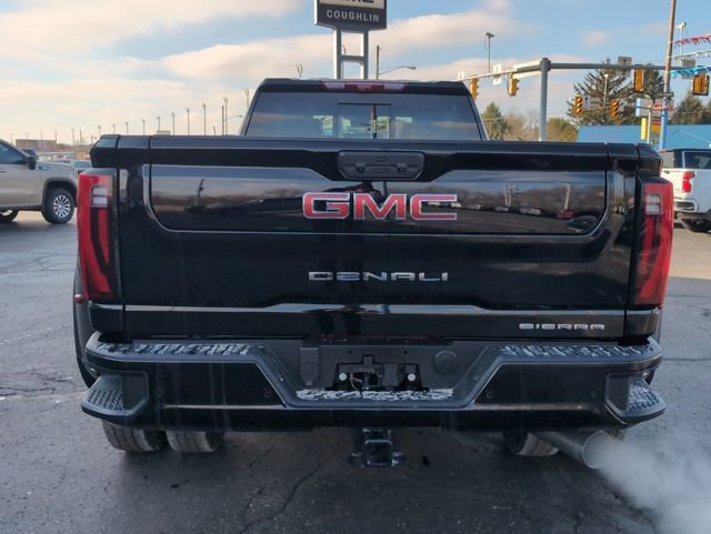New 2026 GMC Sierra 3500 Denali w/ Technology Package image 6