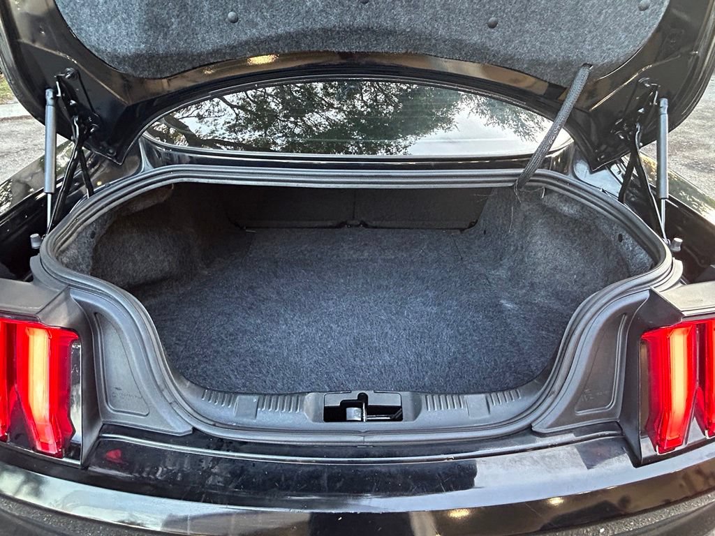 Used 2019 Ford Mustang Premium w/ Equipment Group 201A RWD image 28