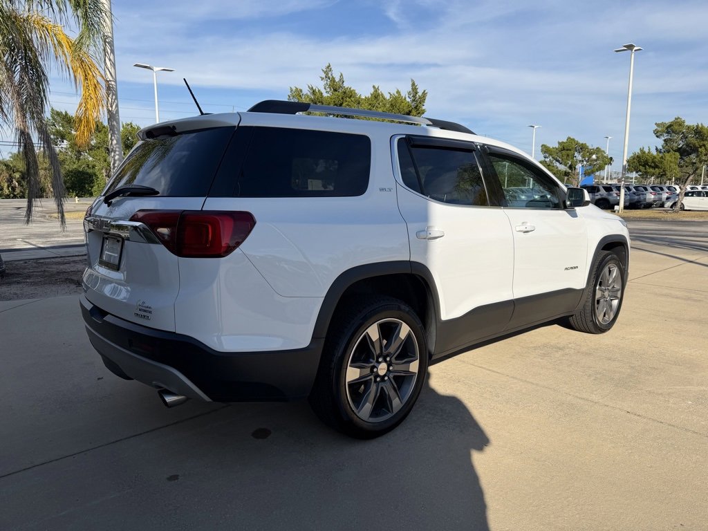 Used 2017 GMC Acadia SLT image 4