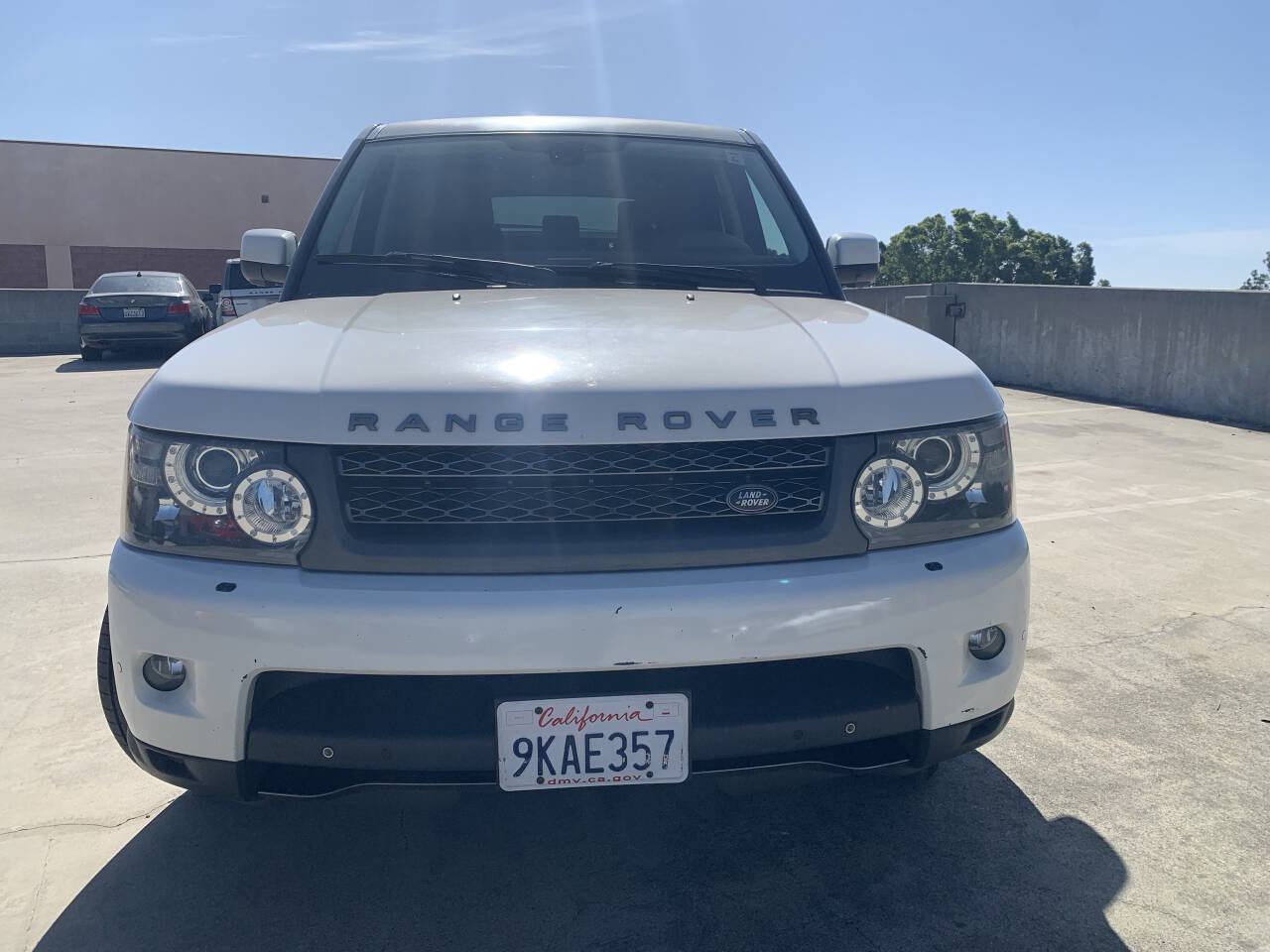 Used 2010 Land Rover Range Rover Sport Supercharged AWD/4WD image 3