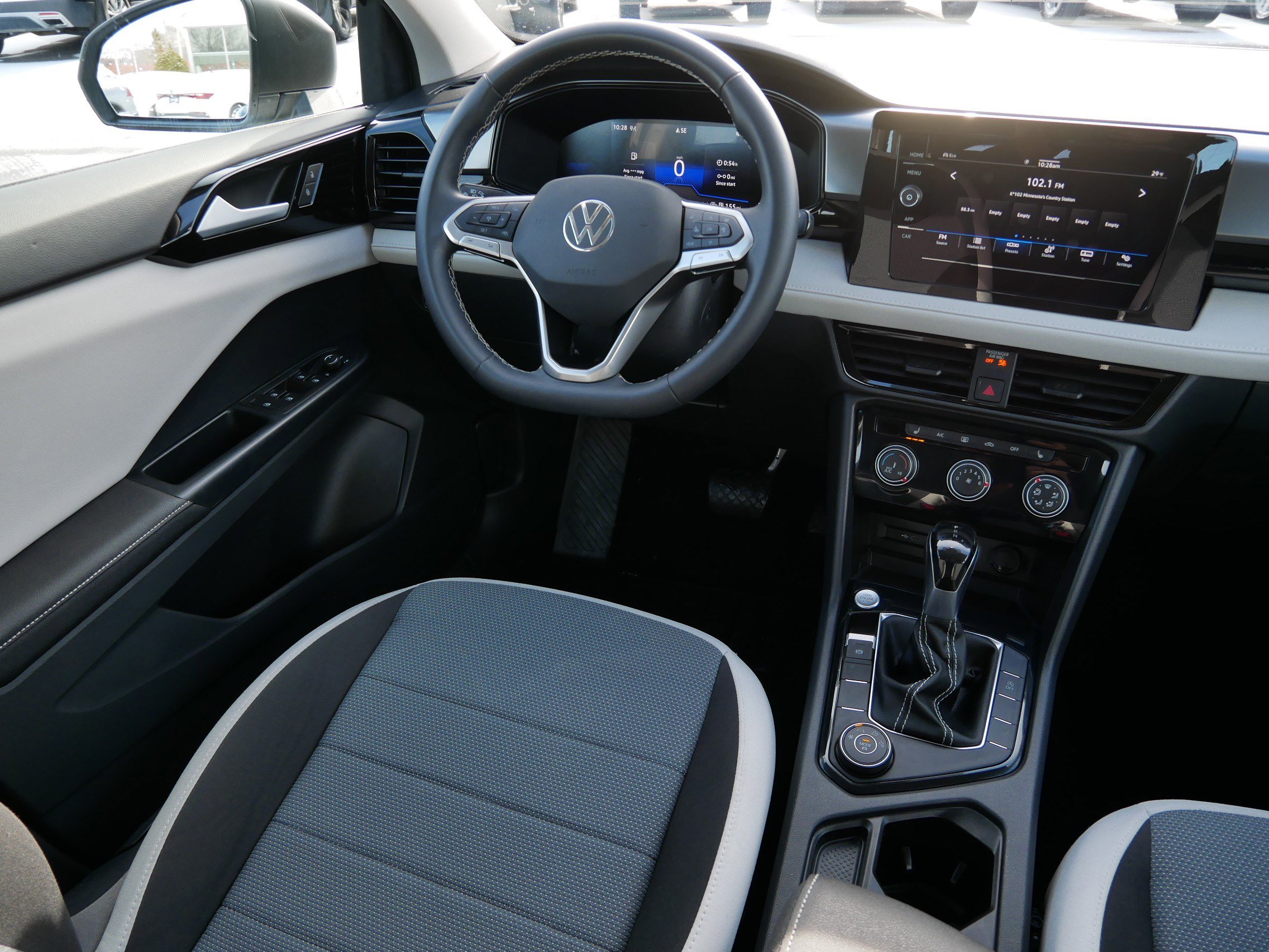 Certified 2025 Volkswagen Taos S AWD/4WD image 9