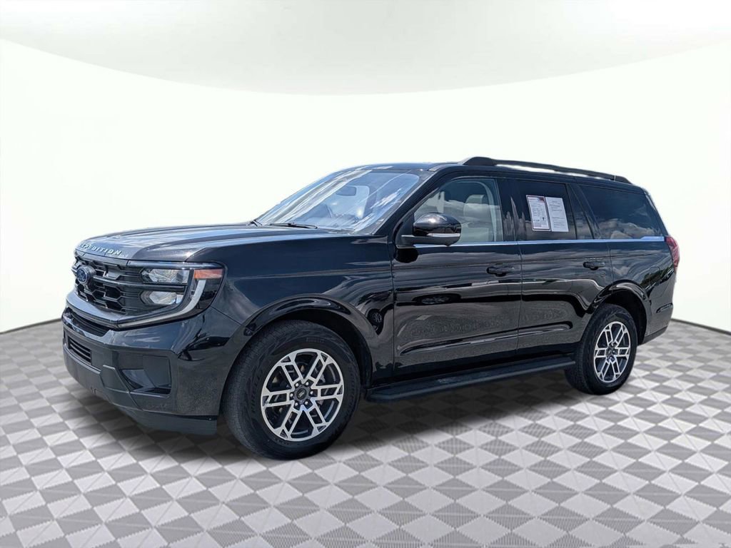 Used 2025 Ford Expedition Active image 7