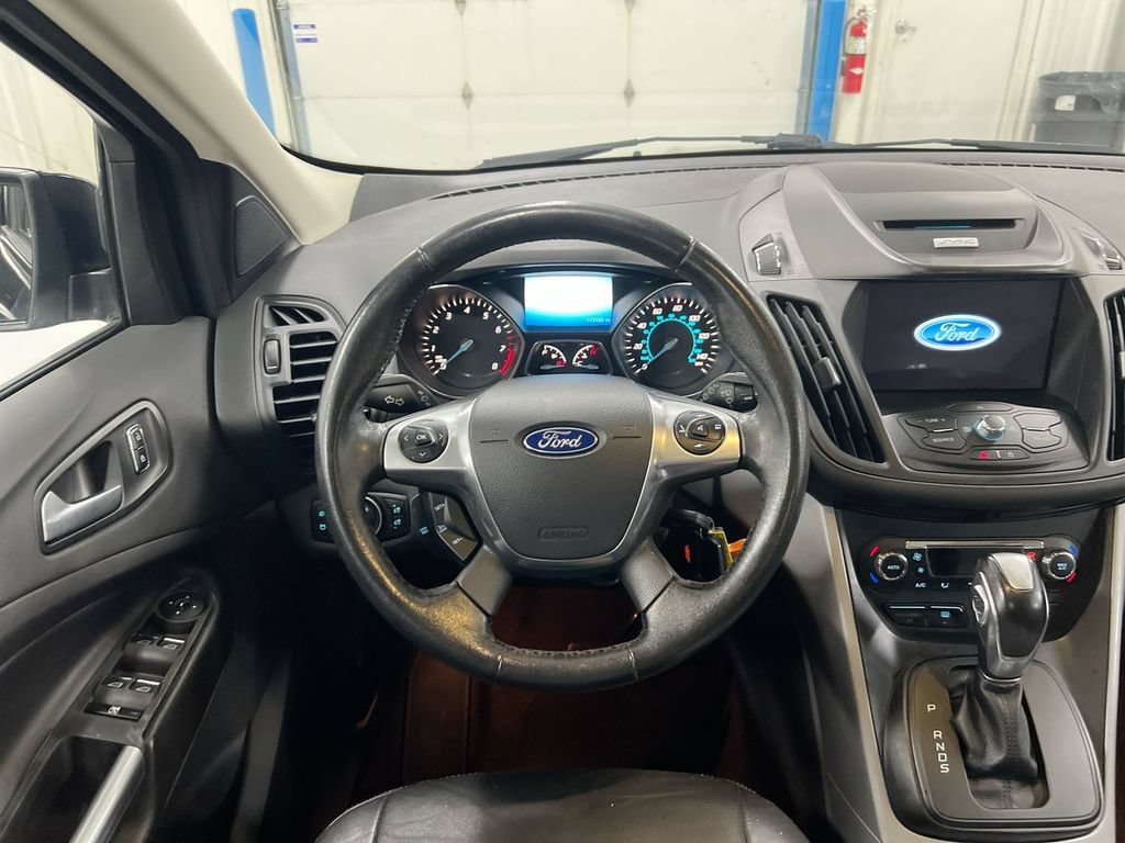 Used 2016 Ford Escape SE w/ SE Leather Comfort Package AWD/4WD image 11