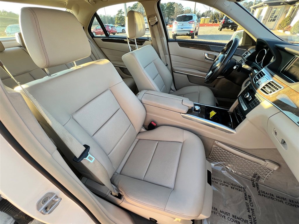 Used 2015 Mercedes-Benz E 350 4MATIC Sedan image 19