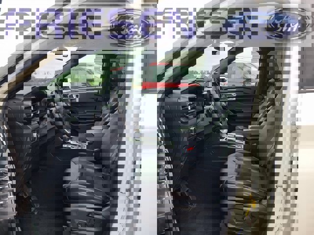 Used 2022 Ford Explorer ST w/ ST Street Pack image 12