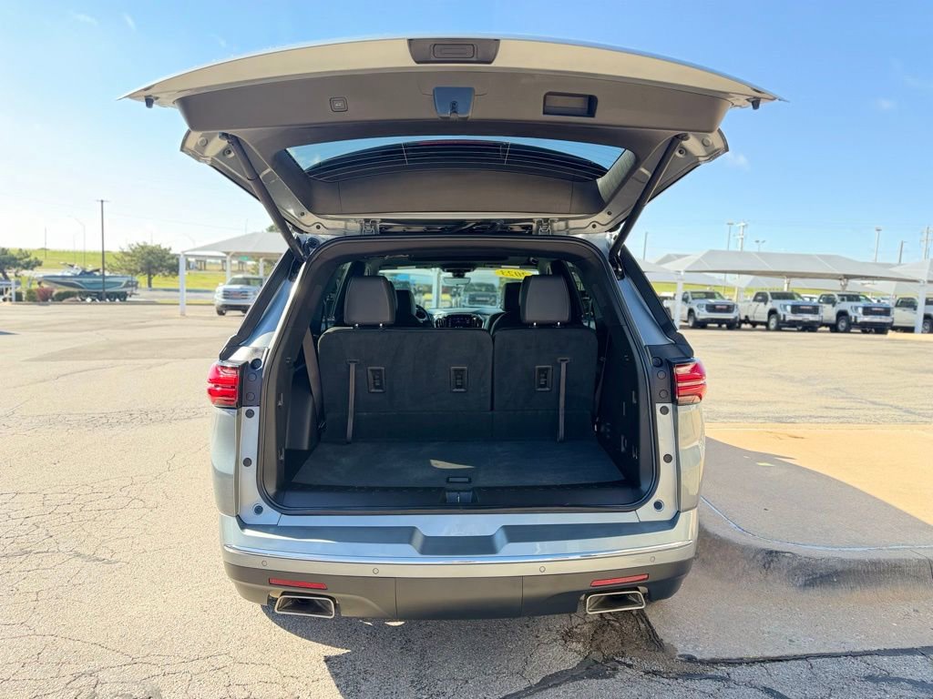 Used 2023 Chevrolet Traverse Premier image 6