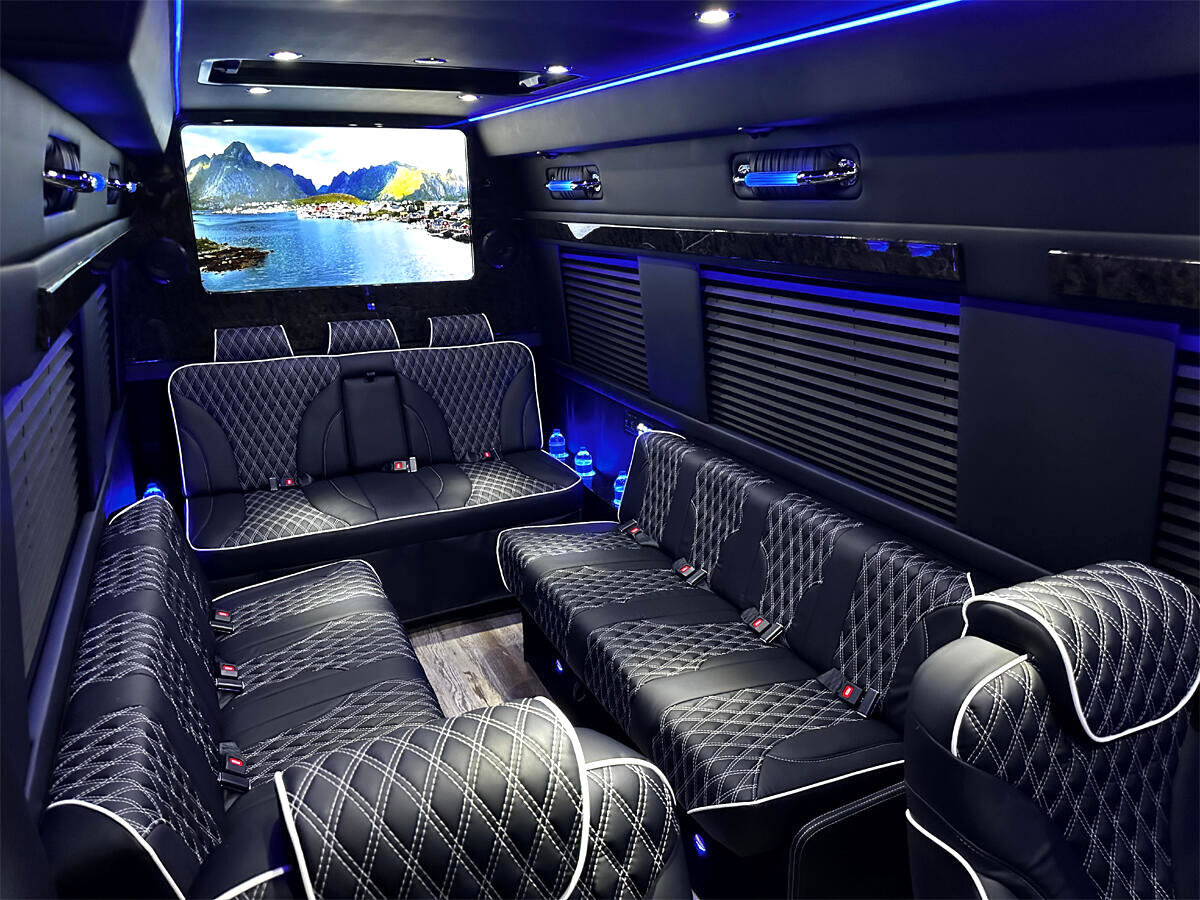 Used 2024 Mercedes-Benz Sprinter 3500 image 13