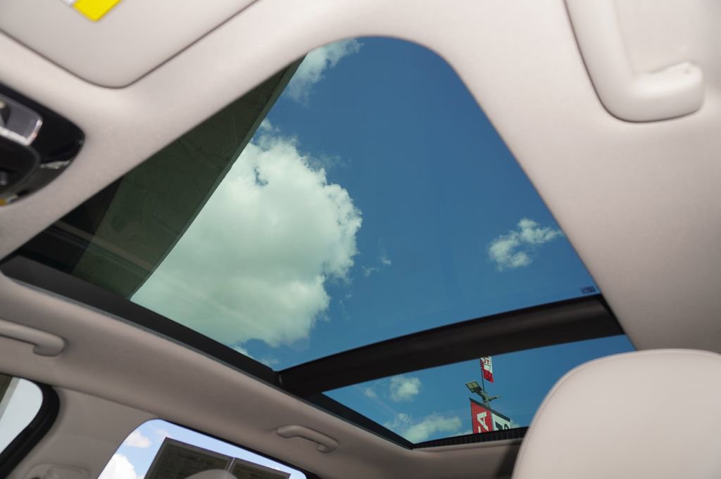 Used 2025 Hyundai Tucson Limited image 23