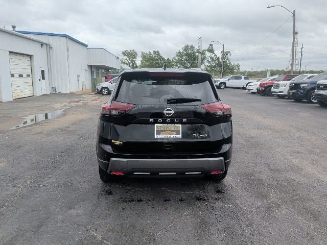 Used 2024 Nissan Rogue SL AWD/4WD image 5