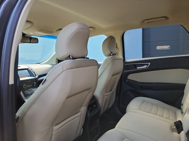 Used 2019 Ford Edge SEL AWD/4WD image 25