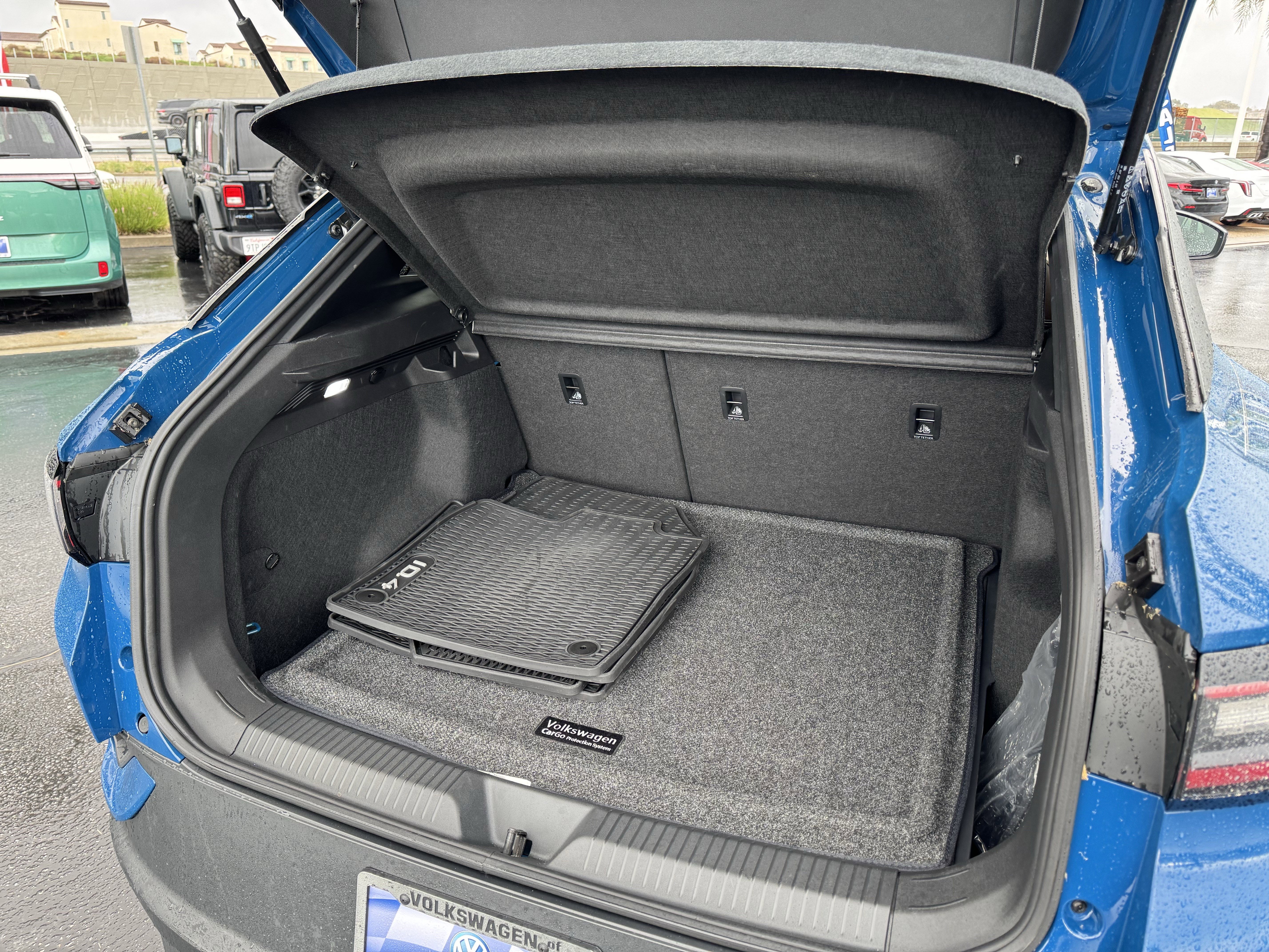 Used 2025 Volkswagen ID.4 Pro image 33