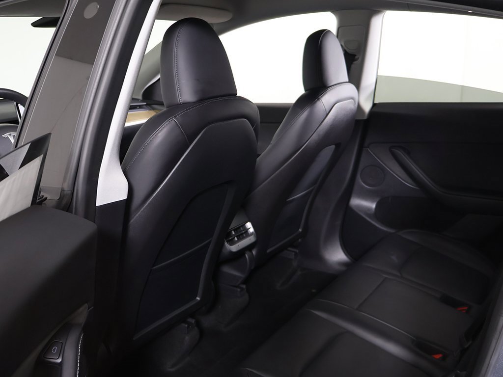 Used 2023 Tesla Model Y Long Range image 29