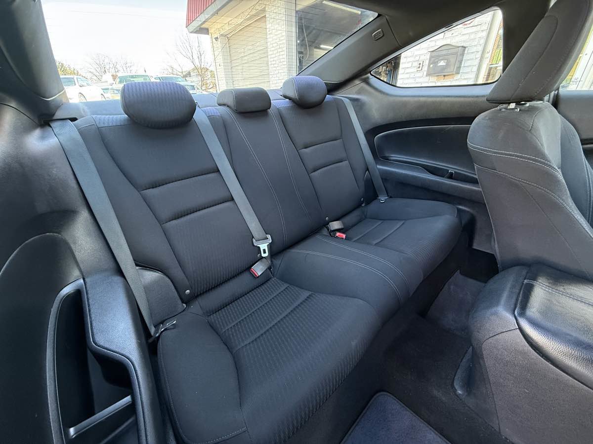 Used 2016 Honda Accord EX image 11